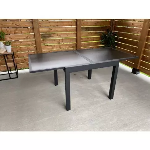 可延伸桌 35''x35'' 至 70'' - Corriveau